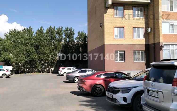 3-бөлмелі пәтер · 80 м² · 5/5 қабат, Бурабай 12 — угол Жанкожа Батыра и Кобзова, бағасы: 24.7 млн ₸ в Актобе, мкр. Курмыш — фото 2