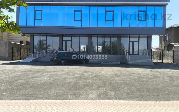Офисы, магазины и бутики, общепит, образование · 1000 м² за 5 млн ₸ в Шымкенте, Каратауский р-н — фото 2