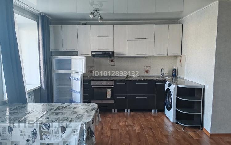 1-бөлмелі пәтер · 36 м² · 12/12 қабат, ул. Казахстан 72, бағасы: 19 млн ₸ в Усть-Каменогорске — фото 2