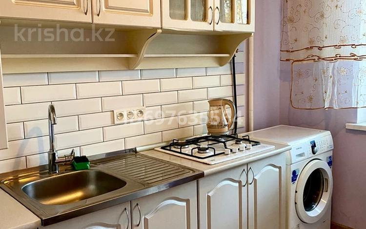 1-комнатная квартира · 40 м² · 2/8 этаж, мкр Коктем-1 за 250 000 ₸ в Алматы, Бостандыкский р-н — фото 2