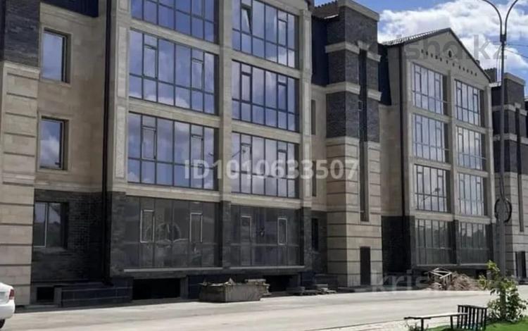 3-бөлмелі пәтер · 80 м² · 1/3 қабат, Алтын Арка, бағасы: 48 млн ₸ в Караганде, Казыбек би р-н — фото 2