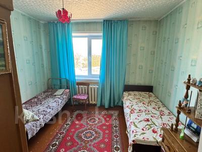 3-бөлмелі пәтер · 50 м² · 2/5 қабат, Камзина 11, бағасы: 7.6 млн ₸ в Аксу