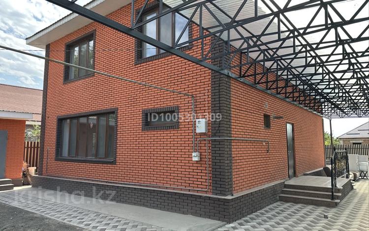 Жеке үй · 4 бөлме · 200 м² · 6.3 сот., Гулдала абая 32 32 — Кулжински тракт, бағасы: 78 млн 〒 в  — фото 20