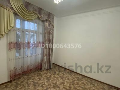 Продажа квартир в Атырауской обл.: 3-комнатная квартира · 80 м² · 2/2 этаж, Қорғанбаев за 8 млн 〒 3-комнатная квартира · 80 м² · 2/2 этаж, Қорғанбаев за 8 млн 〒 в Кульсары