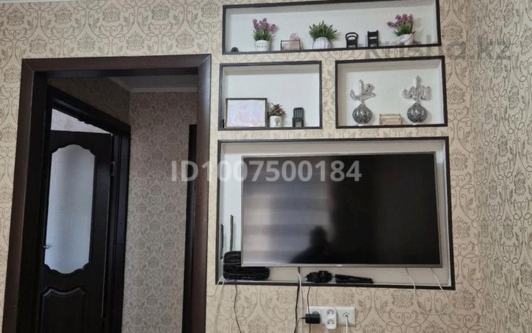 4-бөлмелі пәтер · 73 м² · 5/5 қабат, мкр Самал 49 — Двор молочноя кухня, бағасы: 19.5 млн ₸ в Таразе — фото 2