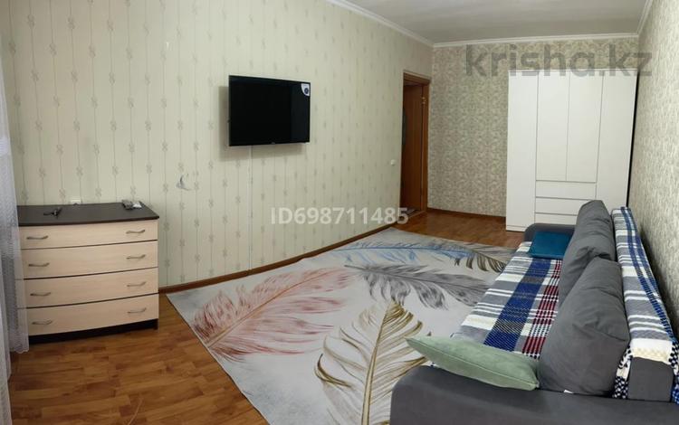 1-комнатная квартира, 34.5 м², 1/4 этаж помесячно, мкр №6 45 — Шаляпина Берегового