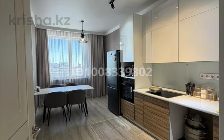 2-комнатная квартира · 62 м² · 4/8 этаж, Кабанбай Батыра 58А за 52 млн 〒 в Астане, Есильский р-н — фото 2