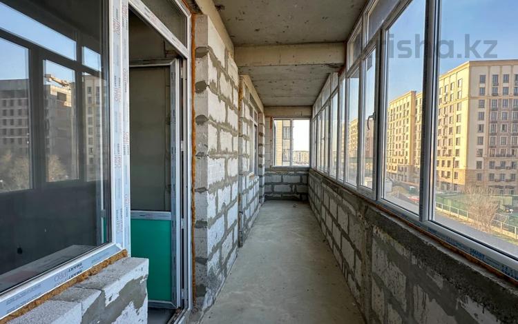 1-бөлмелі пәтер · 70 м² · 2/7 қабат, Талдыкорган 6 мкр, бағасы: ~ 31.8 млн ₸ в мкр Болашак — фото 2