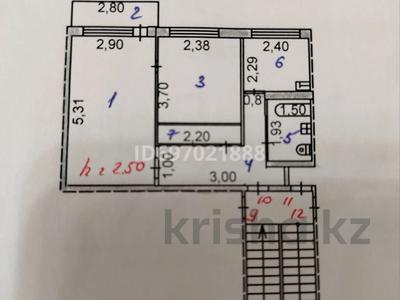 2-бөлмелі пәтер, 38 м², 3/3 қабат, Сатпаева 45, бағасы: 9 млн 〒 в Жезказгане