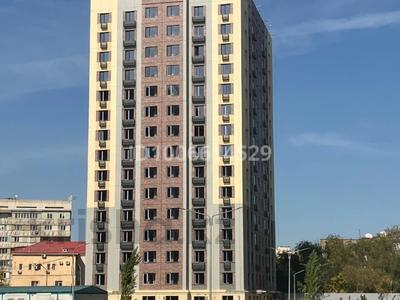 2-бөлмелі пәтер · 48.3 м² · 13/15 қабат, Райымбека 210 — Ауэзова, бағасы: 41 млн ₸ в Алматы