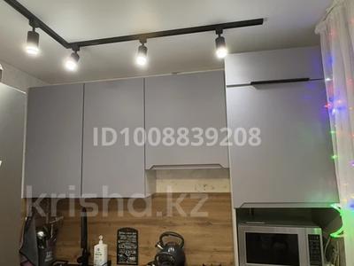 2-бөлмелі пәтер · 48.4 м² · 5/5 қабат, мкр Строитель, Циолковского — 5,9 школа, бағасы: 17.9 млн ₸ в Уральске