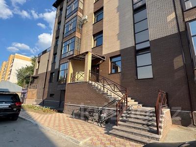 4-комнатная квартира · 140 м² · 2/5 этаж, Чайковского 4/2 за 90 млн 〒 в Павлодаре