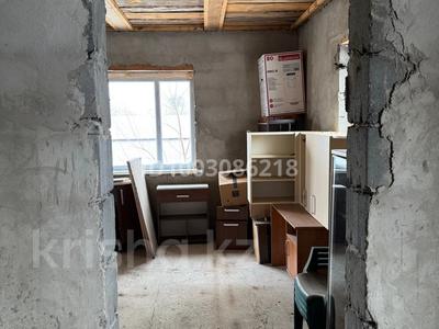 Жеке үй · 3 бөлме · 90 м² · 8 сот., Восточный правый 9964 — Дачный массив Семь тополей, бағасы: 10 млн 〒 в Семее, Красный Кордон