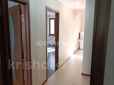 3-бөлмелі пәтер · 65.7 м² · 2/5 қабат, Пр.Абая 117/1 — Мкр.СОШ 8, бағасы: 200 000 ₸ в Уральске