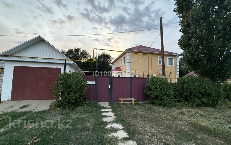 Отдельный дом · 6 комнат · 260 м² · 5.5 сот., Ауезова 6 — П. Пригородный 1 за 45 млн ₸ в Актобе — фото 2