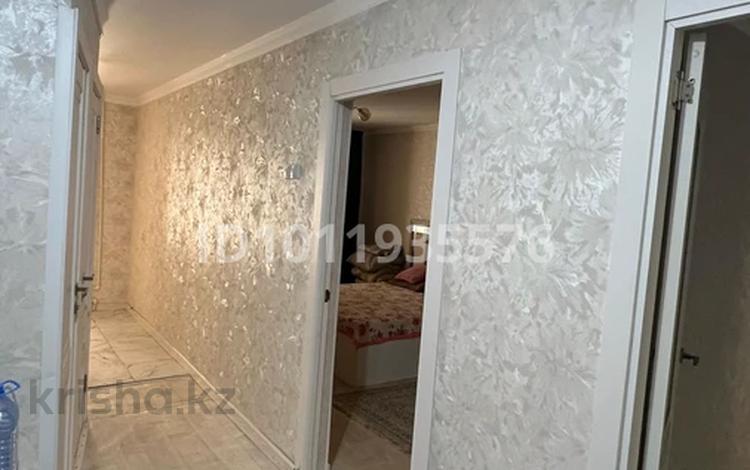 3-комнатная квартира · 72 м² · 1/5 этаж, авиагородок 15 за 25 млн ₸ в Актобе, мкр Авиагородок — фото 2