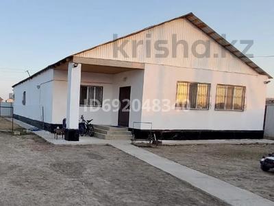 Отдельный дом • 4 комнаты • 190 м² • 10 сот., Мустафа Озтюрк за 25 млн 〒 в Алмалы