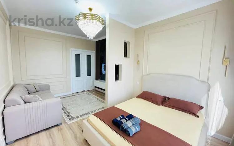 1-бөлмелі пәтер · 45 м² · 3/9 қабат, мкр Центральный, Валиханова, бағасы: 18 000 〒 в Атырау — фото 2