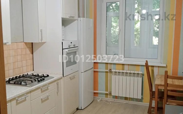 1-комнатная квартира · 33.6 м² · 2/5 этаж, ул. Владимира Радостовца за 240 000 ₸ в Алматы, Алмалинский р-н — фото 2