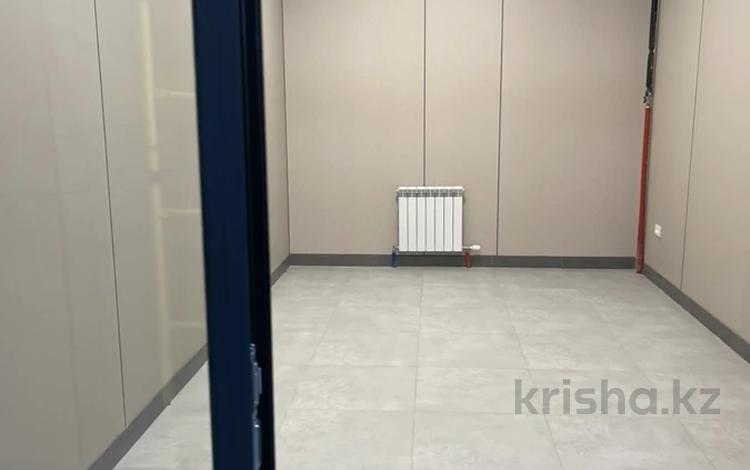 Еркін, кеңселер, дүкендер мен бутиктер, қоймалар, сұлулық салондары, фитнес және спорт, медорталықтар мен дәріханалар, білім орталықтары, ойын-сауық, конференц-залдар, кабинеттер және жұмыс орындары, студиялар · 14.5 м², бағасы: 150 000 ₸ в Алматы, Бостандыкский р-н — фото 19
