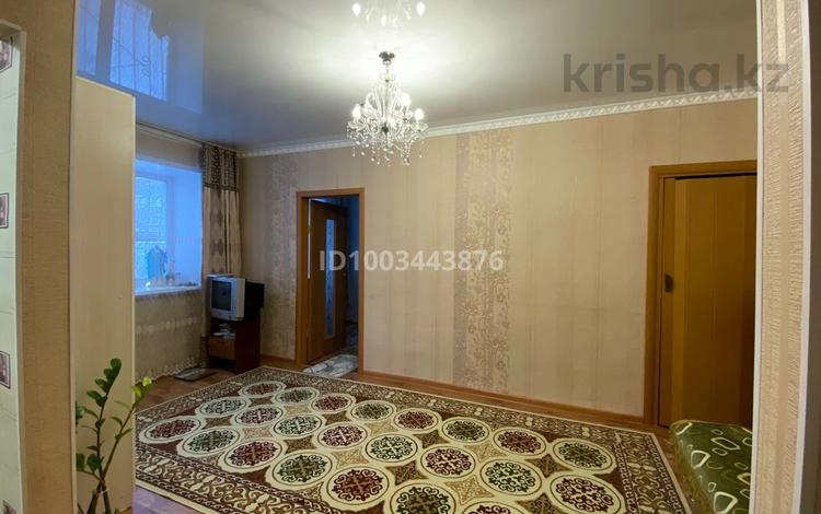 2-комнатная квартира · 43 м² · 1/4 этаж, 5-й микрорайон, кочубея 2 за 15 млн 〒 в Костанае — фото 2