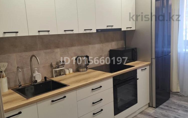 1-комнатная квартира · 47 м² · 1/10 этаж, Ткачёва 12 за 250 000 ₸ в Павлодаре — фото 2