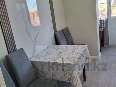 2-бөлмелі пәтер · 54 м² · 4/5 қабат, Парковая, бағасы: 22 млн ₸ в Петропавловске