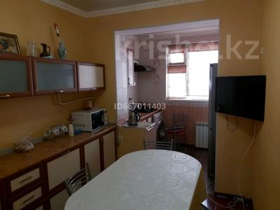 3-бөлмелі пәтер, 70 м², 5/5 қабат, 27-й мкр 8, бағасы: 21 млн 〒 в Актау, 27-й мкр