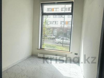 Свободное назначение, офисы, магазины и бутики · 88 м² за 700 000 ₸ в Астане, Есильский р-н