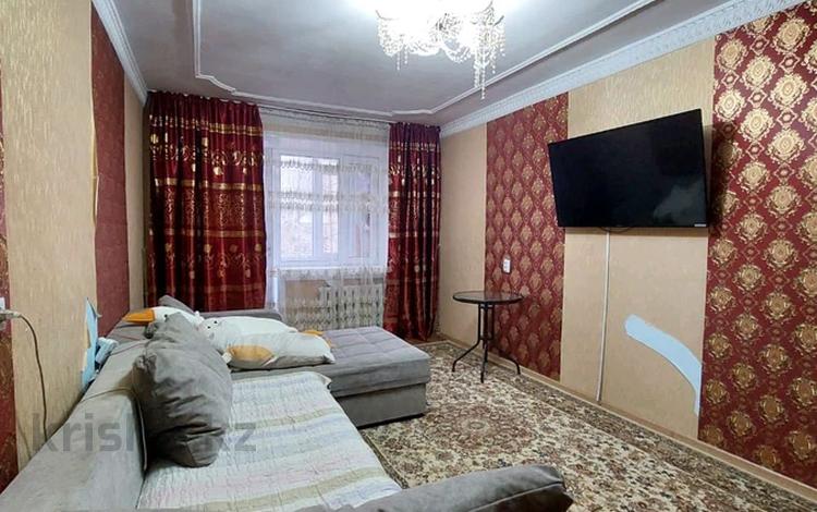 2-комнатная квартира, 45 м², 3/5 этаж, Камзина 172 за 13.2 млн 〒 в Павлодаре — фото 2