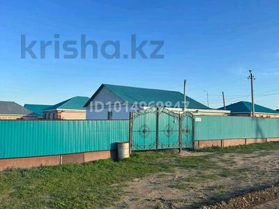 Отдельный дом · 4 комнаты · 125 м² · 10 сот., жилой массив Бауырластар, Медеу + за 21.5 млн ₸ в Актобе