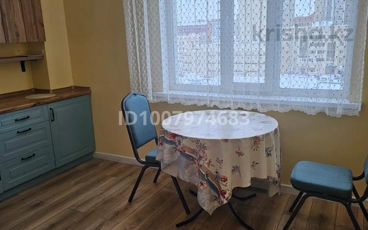2-комнатная квартира · 61 м² · 6/18 этаж, Кенесары 9 — Сарыарка за 300 000 ₸ в Астане, Сарыарка р-н — фото 2