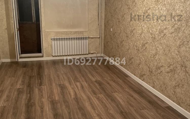 2-комнатная квартира · 40 м² · 2/5 этаж, Майкудук, 16й микрорайон 43 за 130 000 ₸ в Караганде, Алихана Бокейханова р-н — фото 2