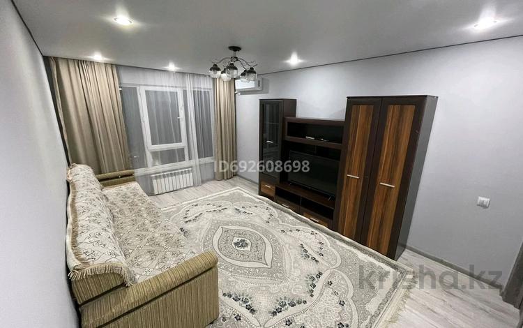 3-комнатная квартира · 90 м² · 5/10 этаж, мкр Аккент 96 — Возле Райымбека за 25 000 ₸ в Алматы, Алатауский р-н — фото 9