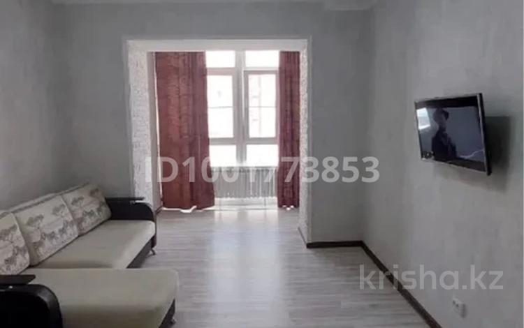 1-комнатная квартира · 50 м² · 4/8 этаж, мкр. Алтын орда, Молдагулова 66/1 — Гипер Дина, Обл Гай за 170 000 〒 в Актобе — фото 2