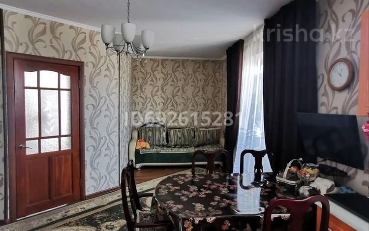 2-комнатная квартира, 42 м², 3/3 этаж, Бабаева — Мухамедова за 14.9 млн 〒 в  — фото 2