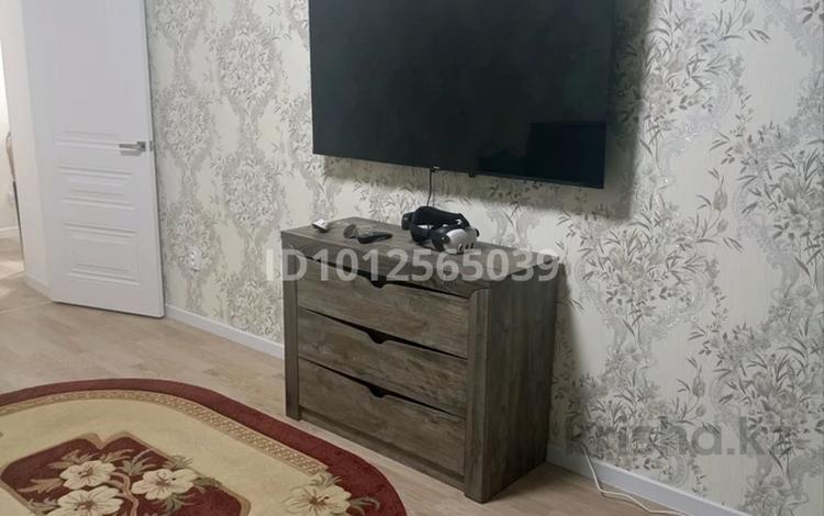 2-бөлмелі пәтер · 56.7 м² · 3 қабат, Абая 7, бағасы: 25 000 ₸ в Приозёрске — фото 2