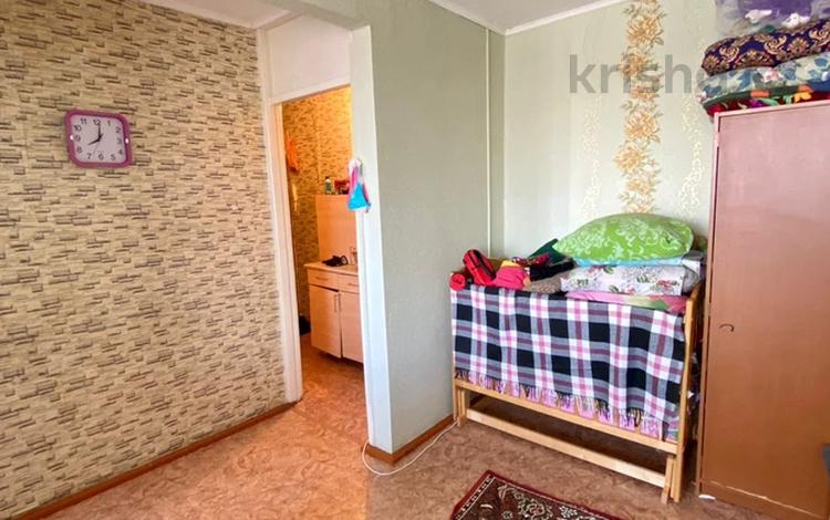 1-комнатная квартира, 32 м², 4/5 этаж, новая за 10.4 млн 〒 в Петропавловске — фото 2