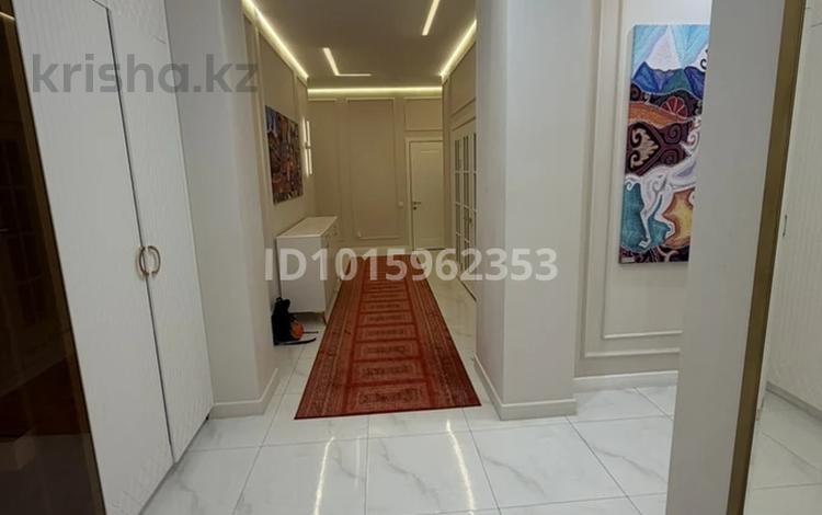 3-комнатная квартира · 120 м² · 5/9 этаж, мкр. Алтын орда, Мангилик Ел за 47 млн ₸ в Актобе — фото 2