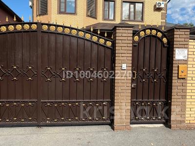 Отдельный дом · 6 комнат · 230 м² · 6 сот., мкр Новый Город, ул. Новосёлов — В районе магазина «Юбилейный» за 165 млн 〒 в Караганде, Казыбек би р-н