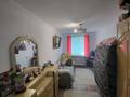 2-бөлмелі пәтер · 44 м² · 5/5 қабат, Микрорайон Шұғыла 26 — Находится возле статуи Бухарбая Батыра, бағасы: 9 млн ₸ в  — фото 3