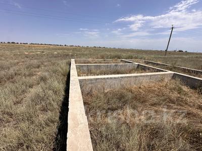 Жер телімі · 9 сотық, ПКСТ ДРУЖБА 1 — От магазина Саяна направо, бағасы: 5 млн ₸ в Байкент