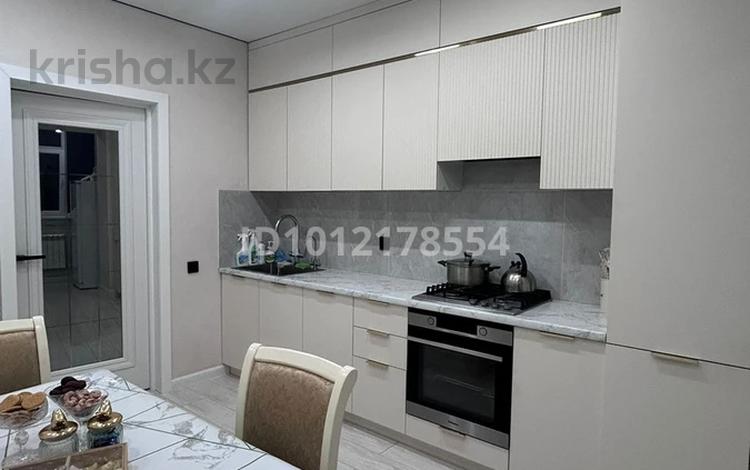 4-комнатная квартира · 110 м² · 5/5 этаж, мкр. Алтын орда, Халел досмухамедулы 11А за 46.7 млн 〒 в Актобе — фото 2