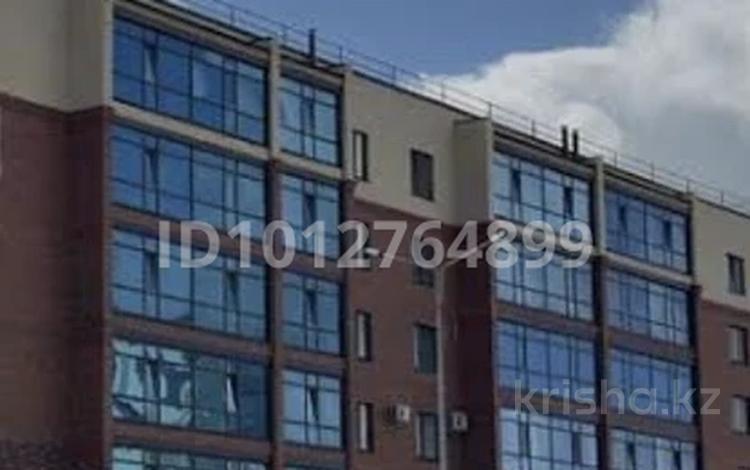 1-комнатная квартира · 60 м² · 4 этаж, Кеменгер 41Б за 19 млн ₸ в Уральске — фото 2