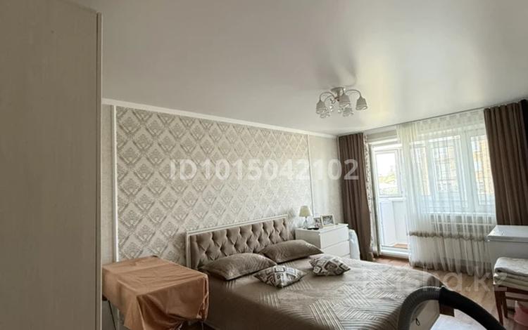3-бөлмелі пәтер · 62.7 м² · 5/5 қабат, проспект Абая 66А, бағасы: 14 млн ₸ в Шахтинске — фото 2