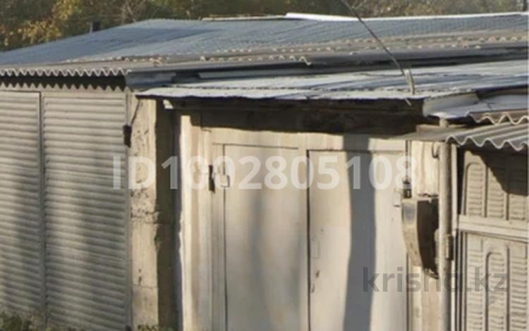Гараж · 10 м² · Гагарина 311 за 20 000 ₸ в Семее, Красный Кордон — фото 2