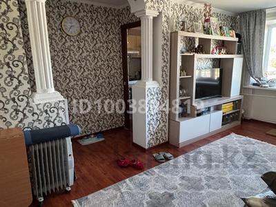 2-бөлмелі пәтер · 42.9 м² · 3/5 қабат, Майкудук, 12й микрорайон 13, бағасы: 12 млн ₸ в Караганде, Алихана Бокейханова р-н