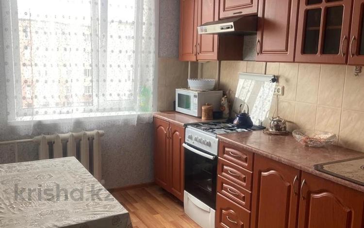 3-комнатная квартира · 65 м² · 5/9 этаж, Володарского за 24.4 млн ₸ в Петропавловске — фото 2