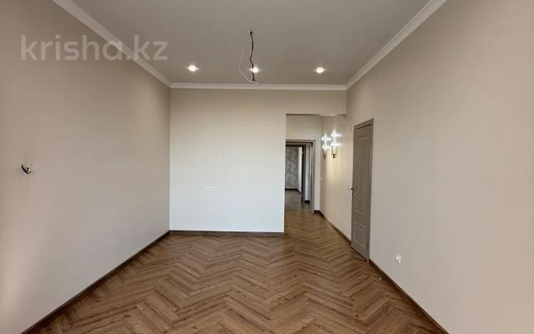 4-бөлмелі пәтер · 130 м² · 15/17 қабат, Жарокова, бағасы: 125 млн ₸ в Алматы, Бостандыкский р-н — фото 9