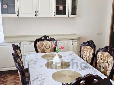 3-комнатная квартира · 165 м² · 29/41 этаж, Достык 5/1 за 28 000 ₸ в Астане, Есильский р-н